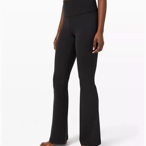Lululemon Groove Nulu